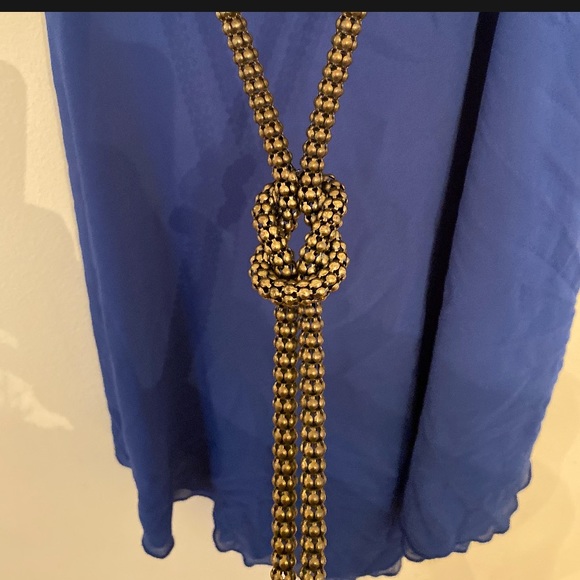 Blue chiffon shirt with necklace attached - Picture 2 of 3